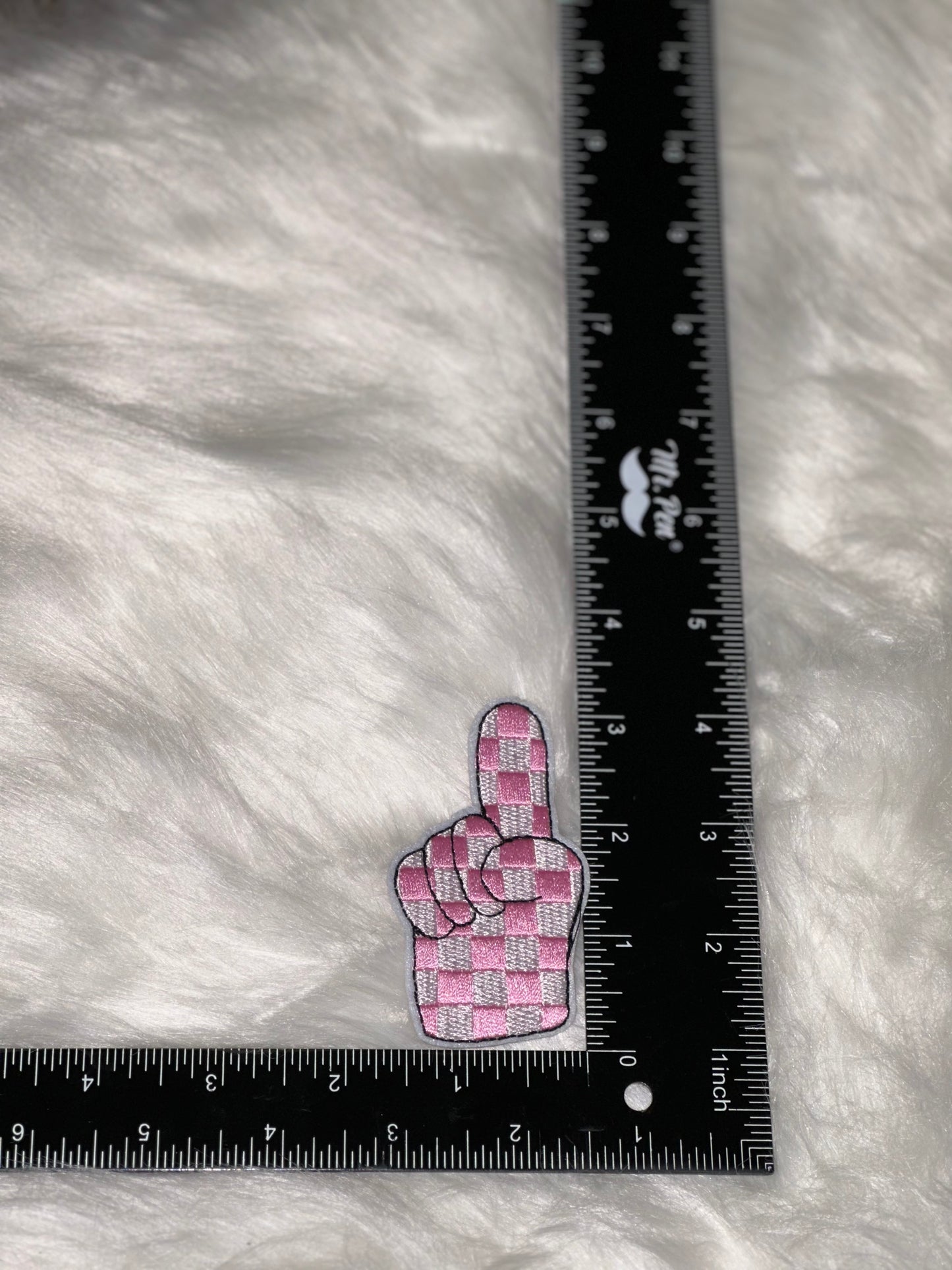 3” Checkered #1 Fan Hand