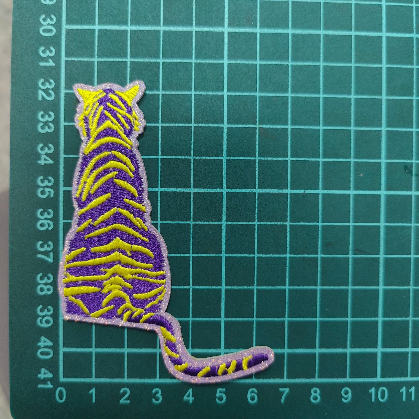 3" Glitter Yellow/Purple Tiger