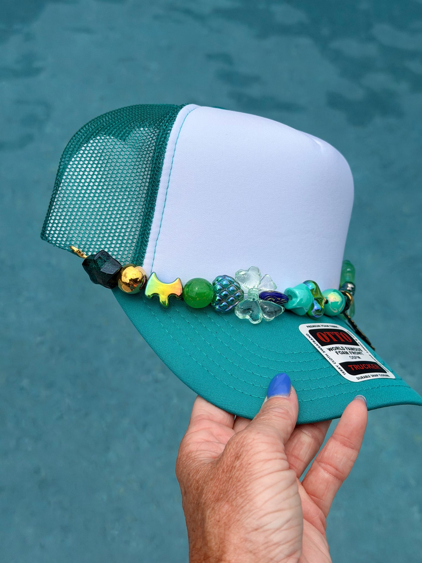 9” Peacock 2 Hat Chain