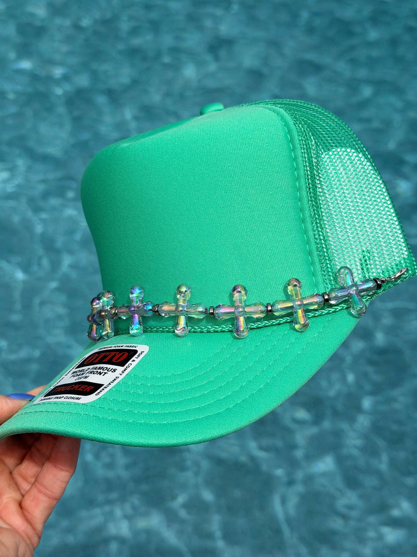9” Iridescent Cross Hat Chain