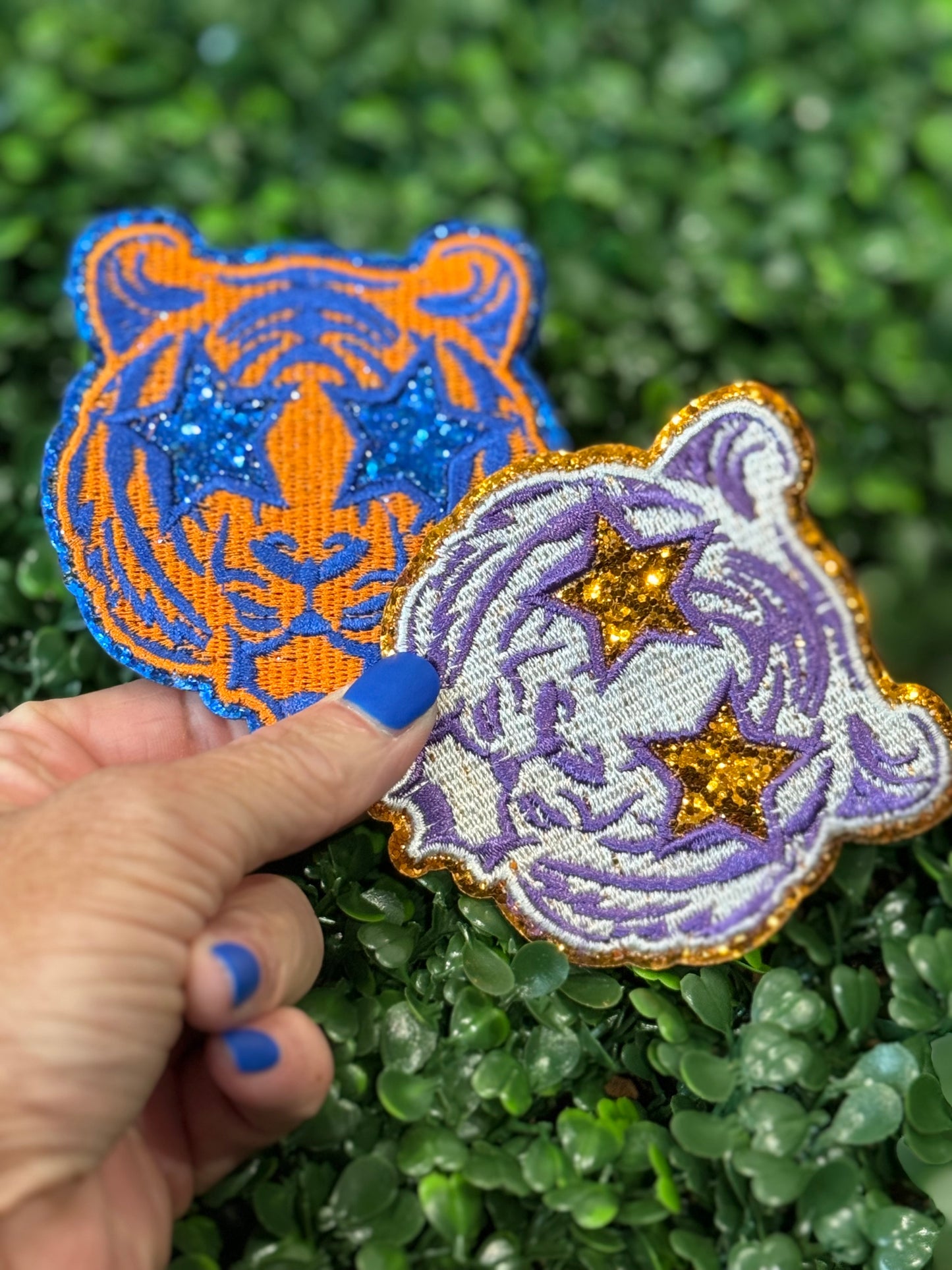 3” Glitter Eye Tiger Head
