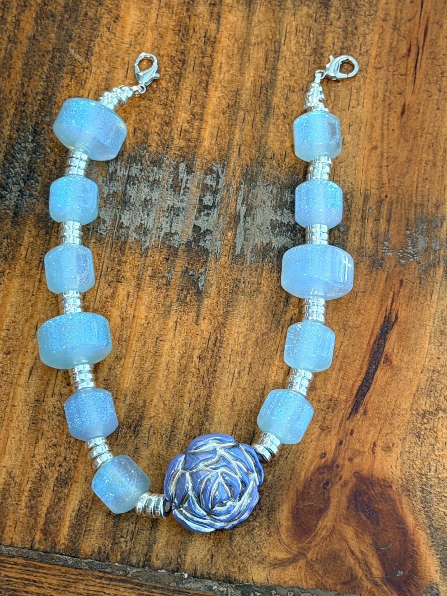 9” Blue Garden Hat Chain
