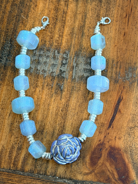 9” Blue Garden Hat Chain