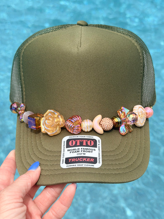 9” She Fancy Hat Chain