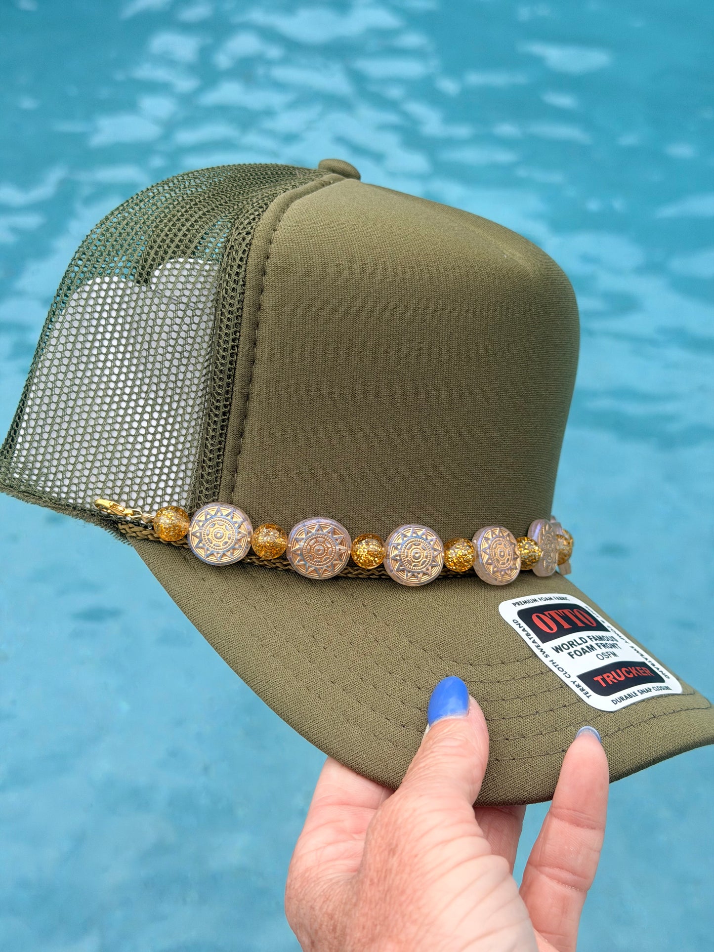 9” Goddess Hat Chain
