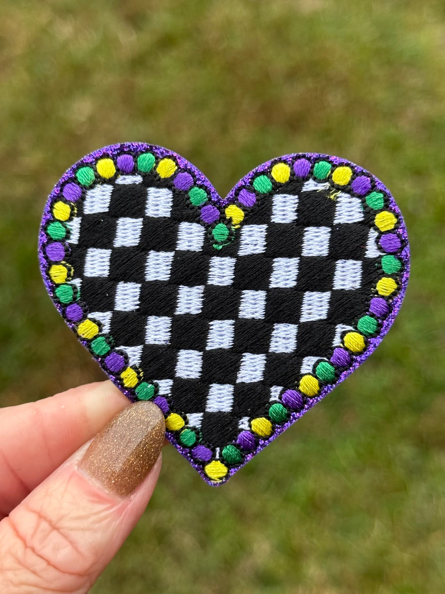 2.75” Mardi Gras Checkered Heart