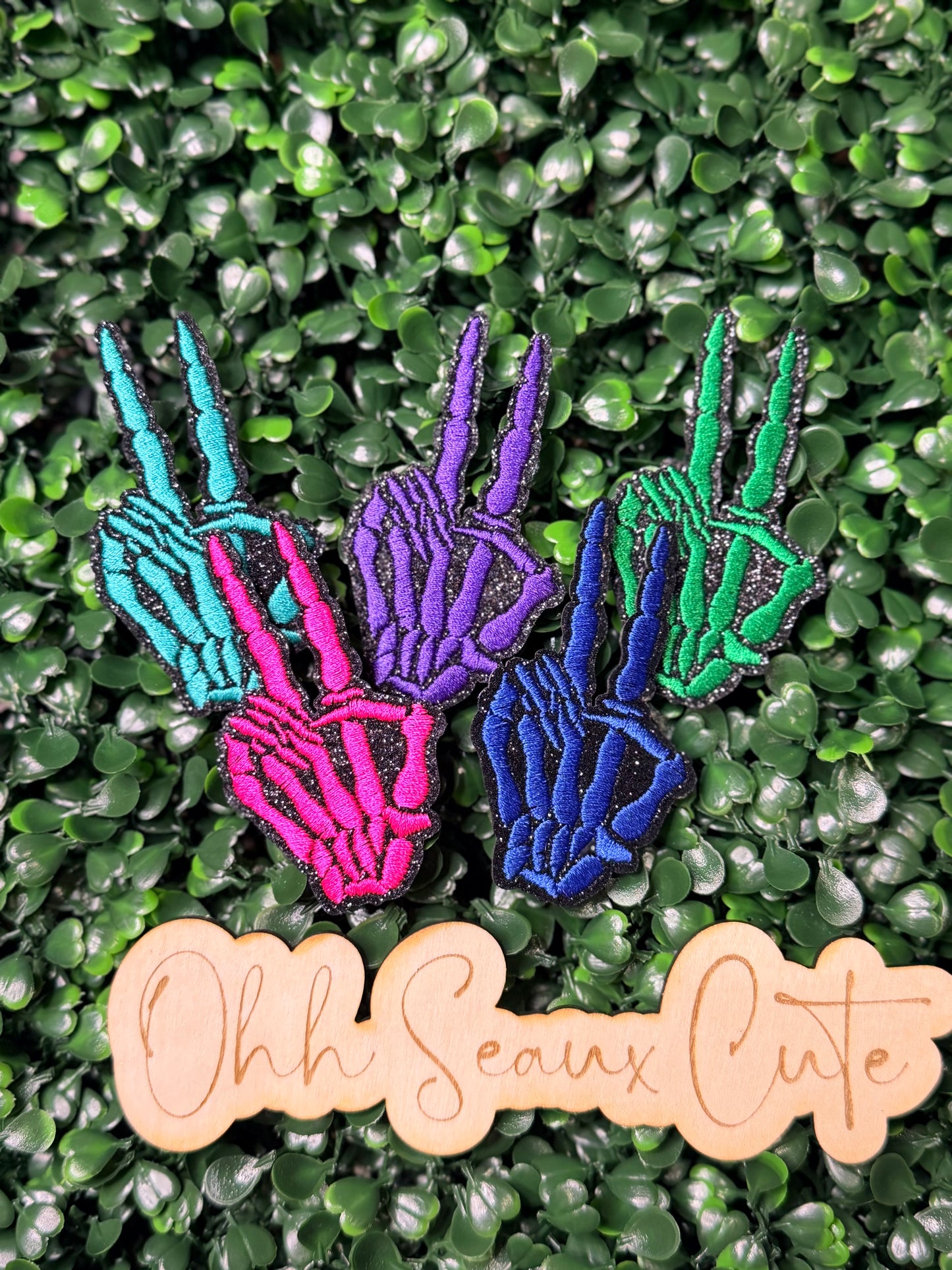 3” Glitter Teal Peace Skeleton