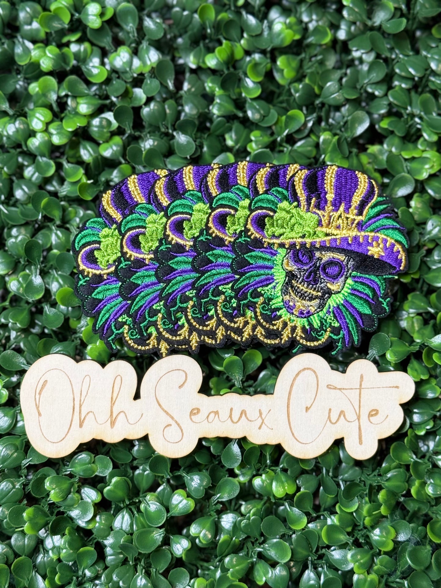 2.75” Mardi Gras Feathered Skeleton Head