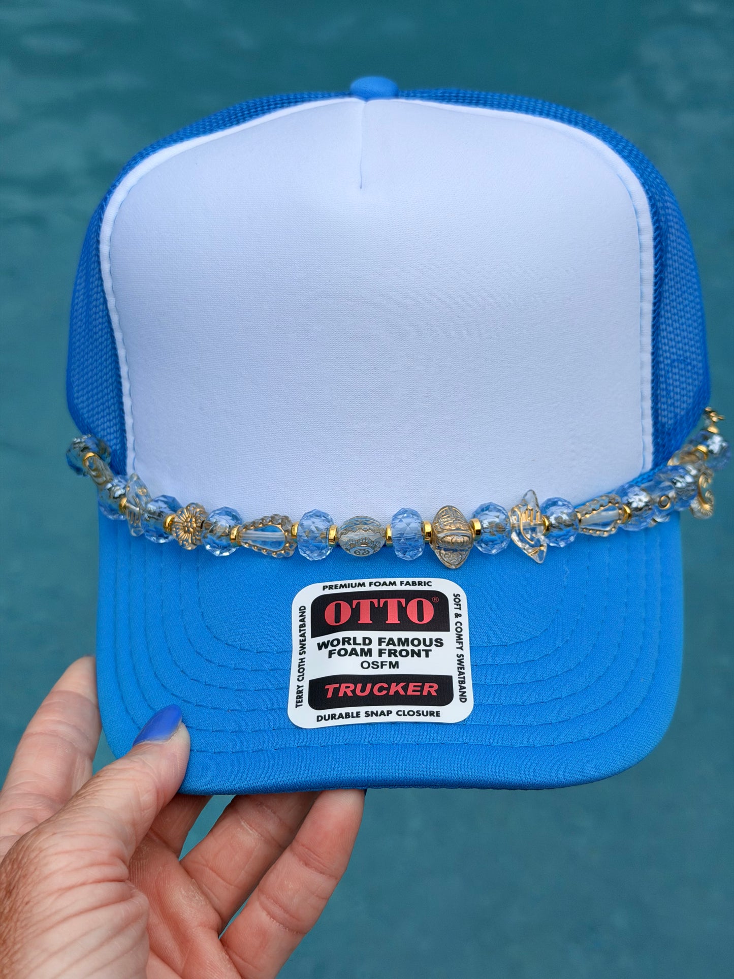 9” Islander Hat Chain