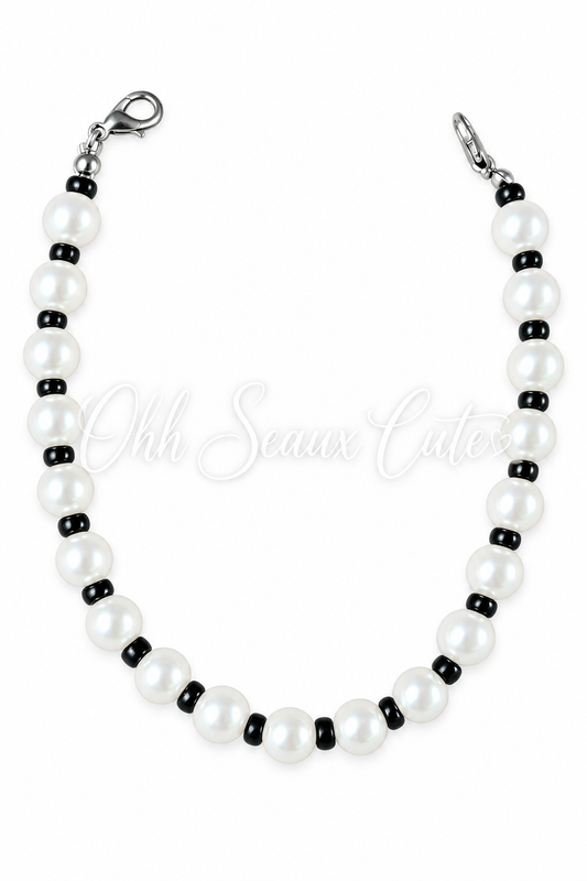 Black/White 11 Hat Chain