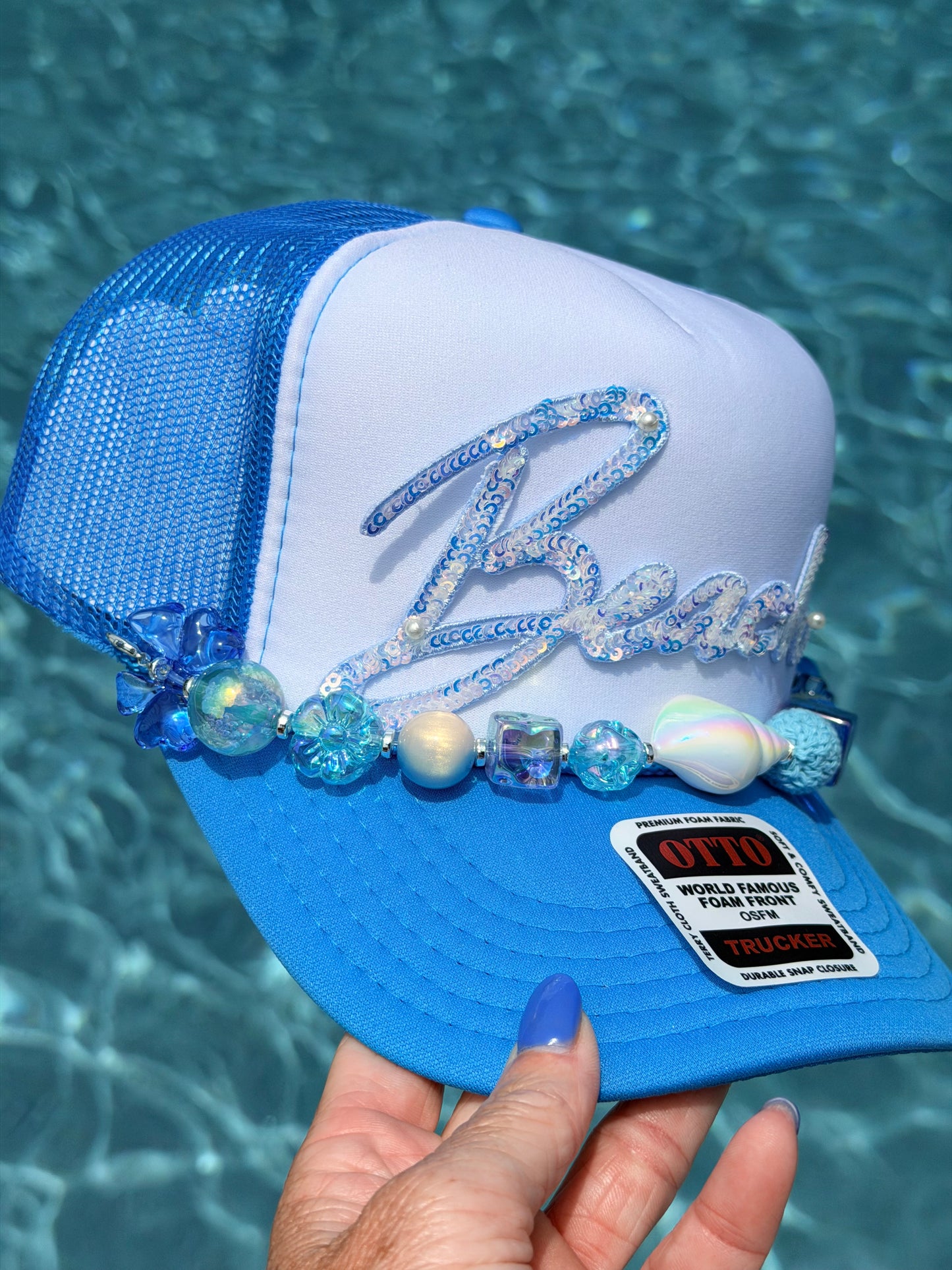 9” Blue Shell Around Hat Chain