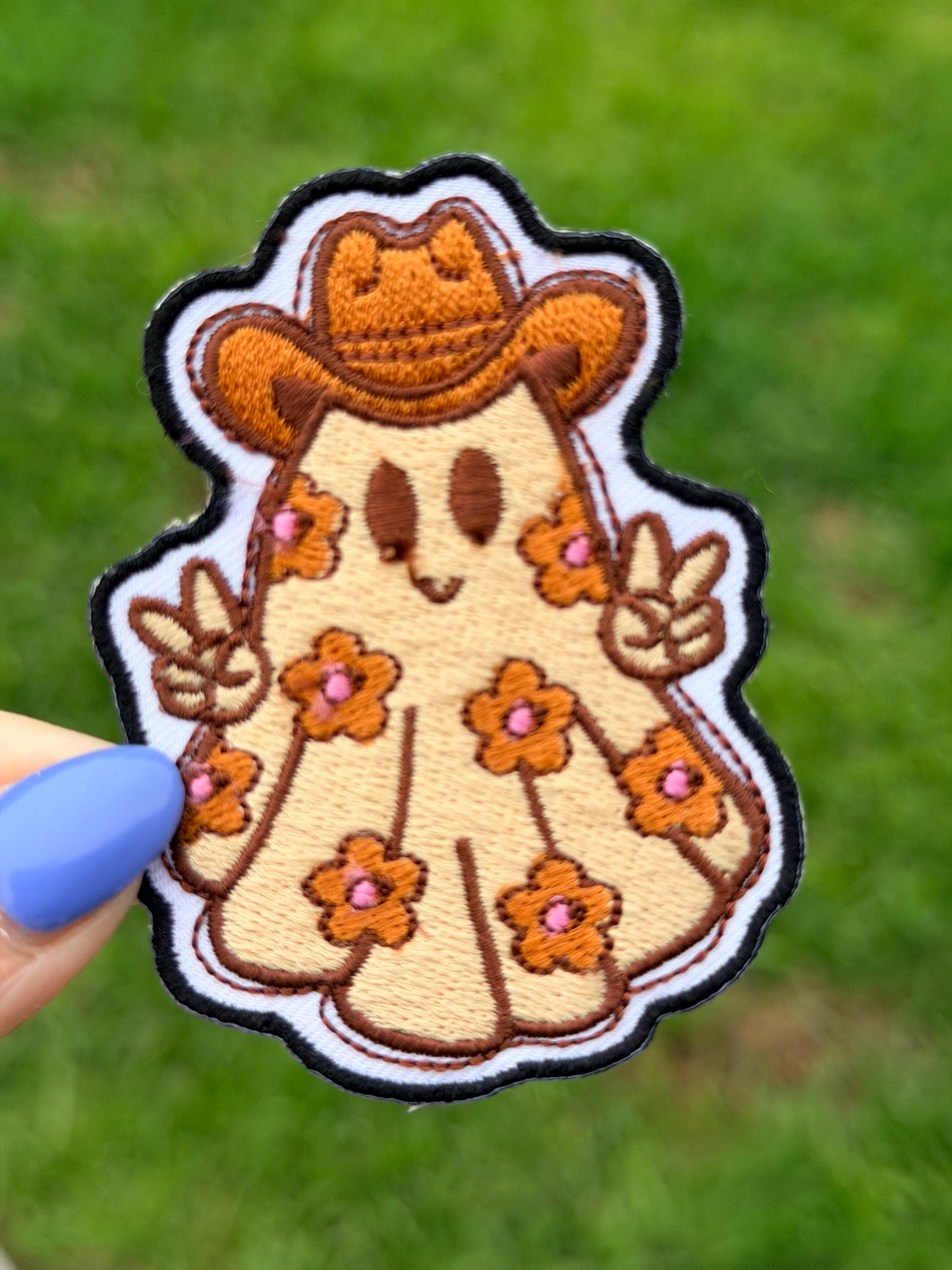 2.75”  Floral Ghost