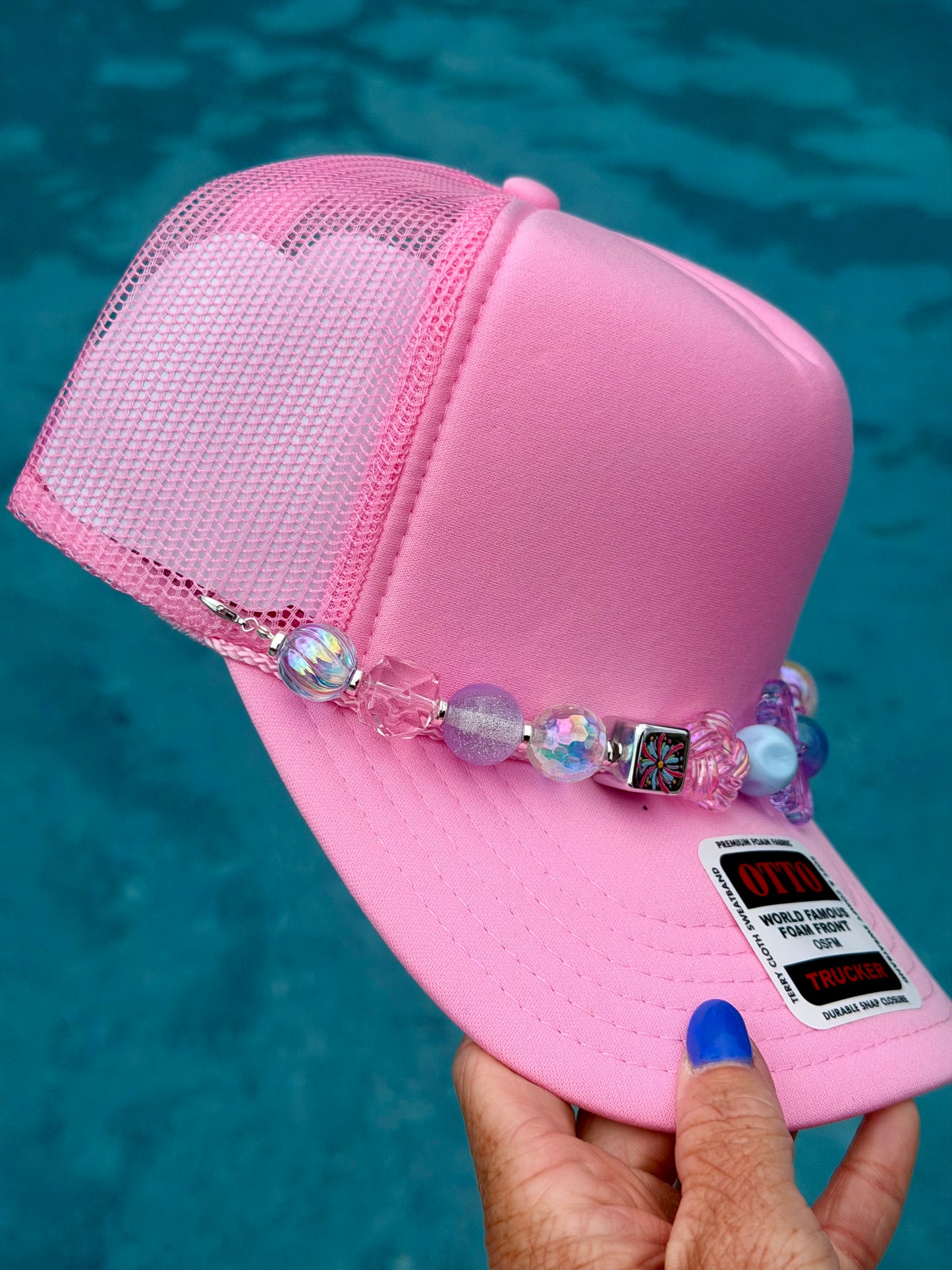 9” Firecracker Pop Hat Chain