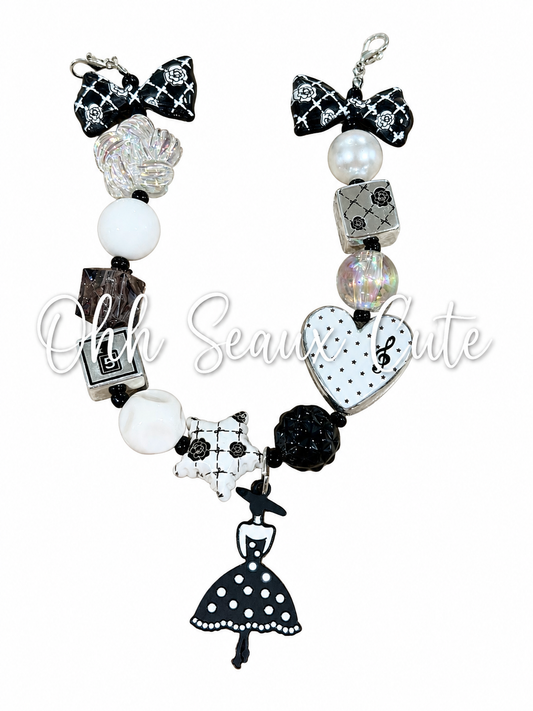 Black/White 1 Hat Chain