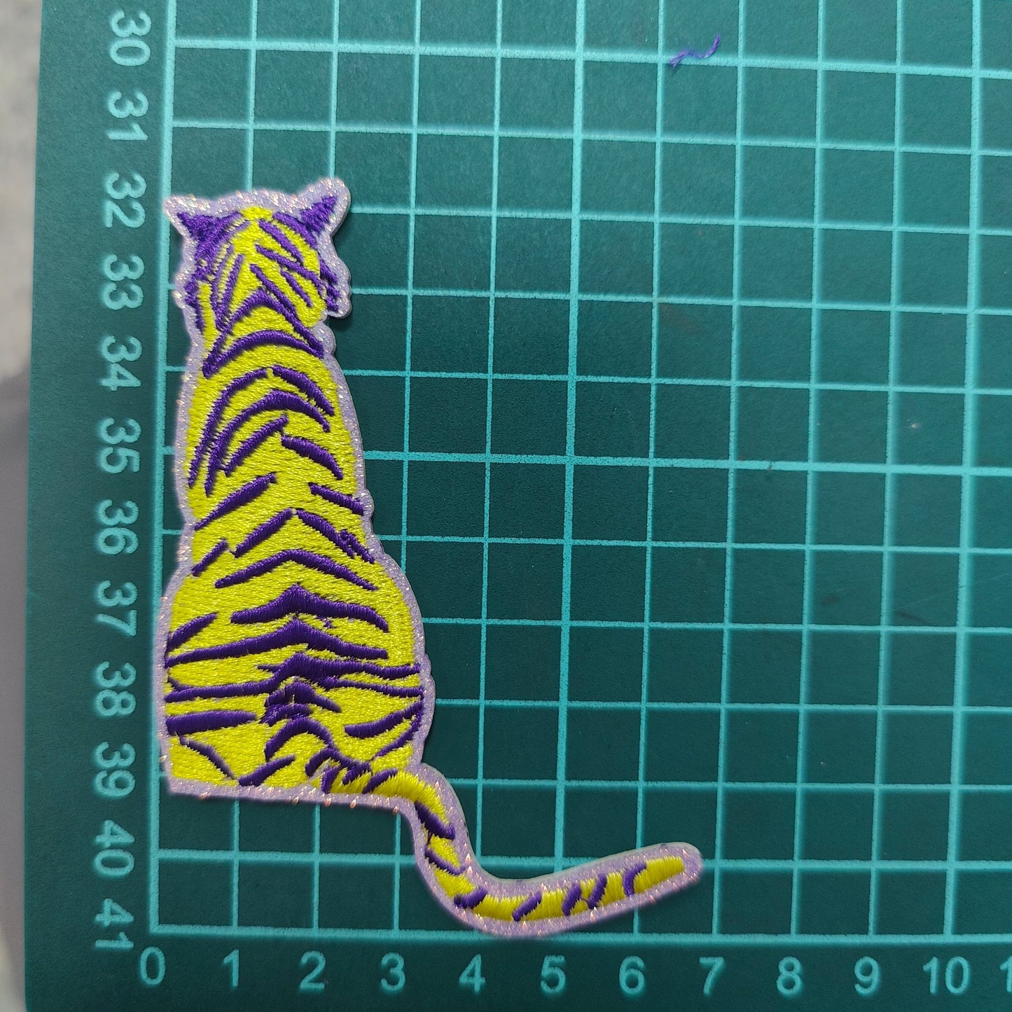 3" Glitter Yellow/Purple Tiger